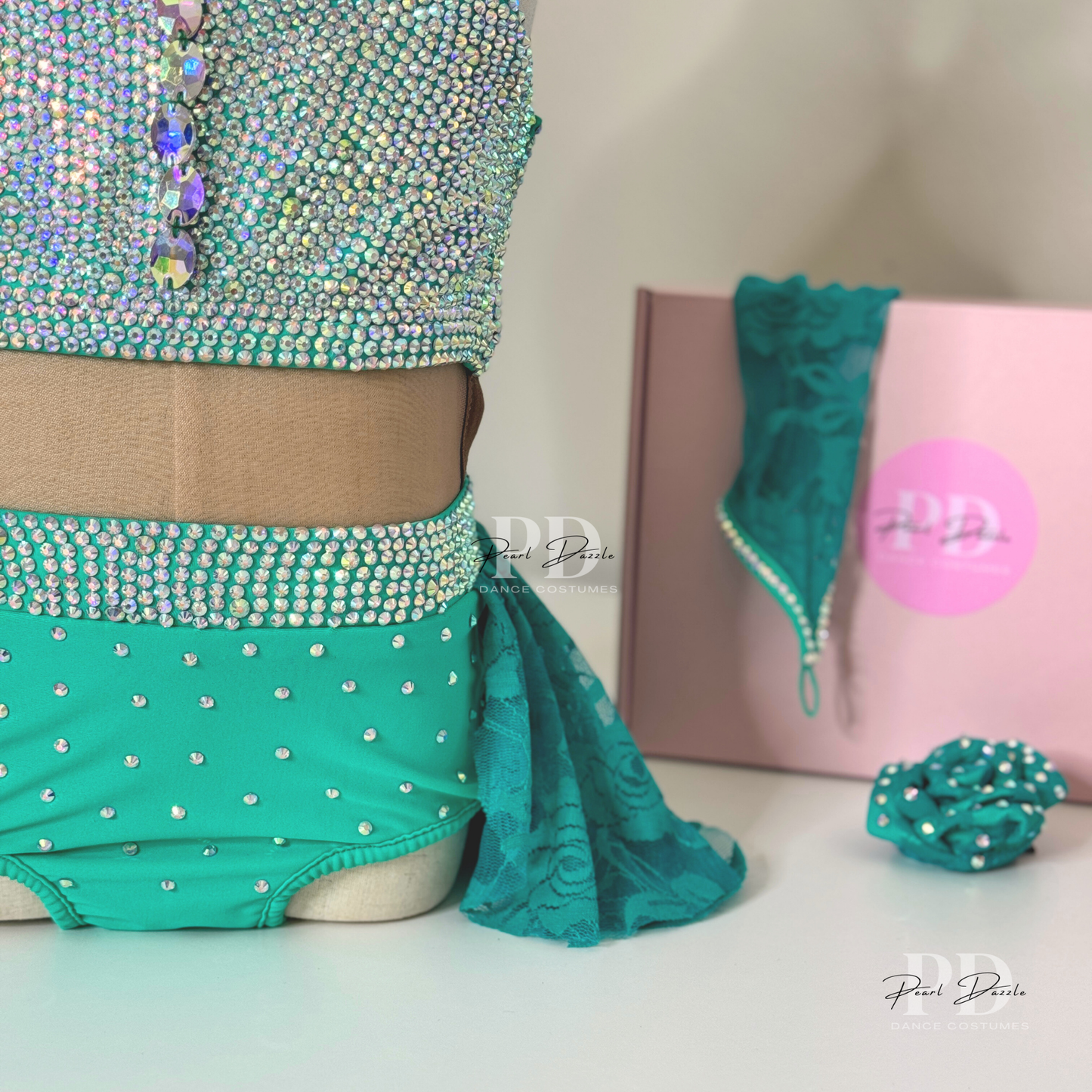 【For Nicole】Aqua Green Lace Custom Order